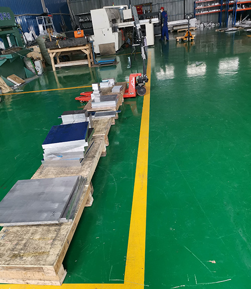 �������峧��